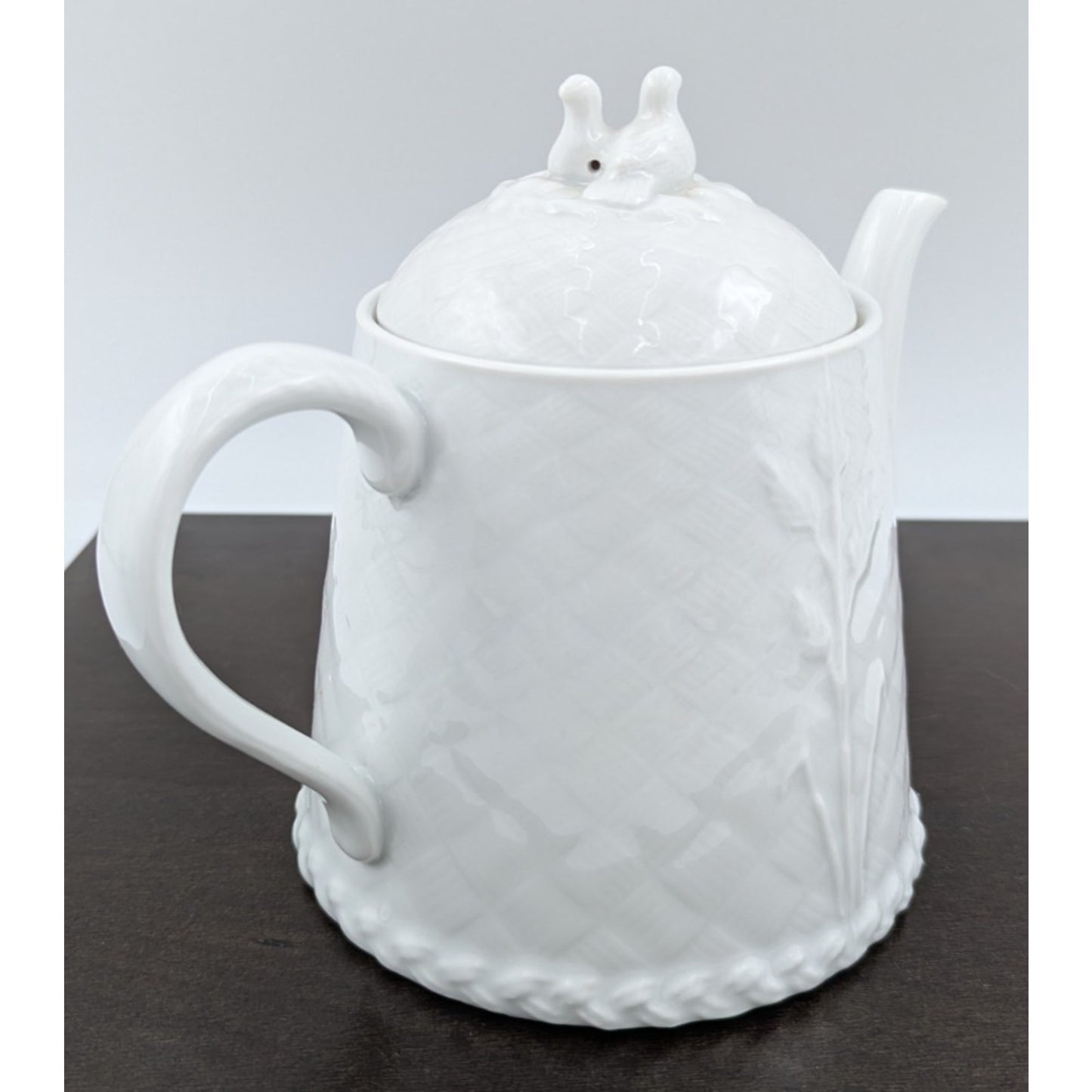 Royal Worcester Teapot Gourmet Oven China Embossed White Lid with Birds England