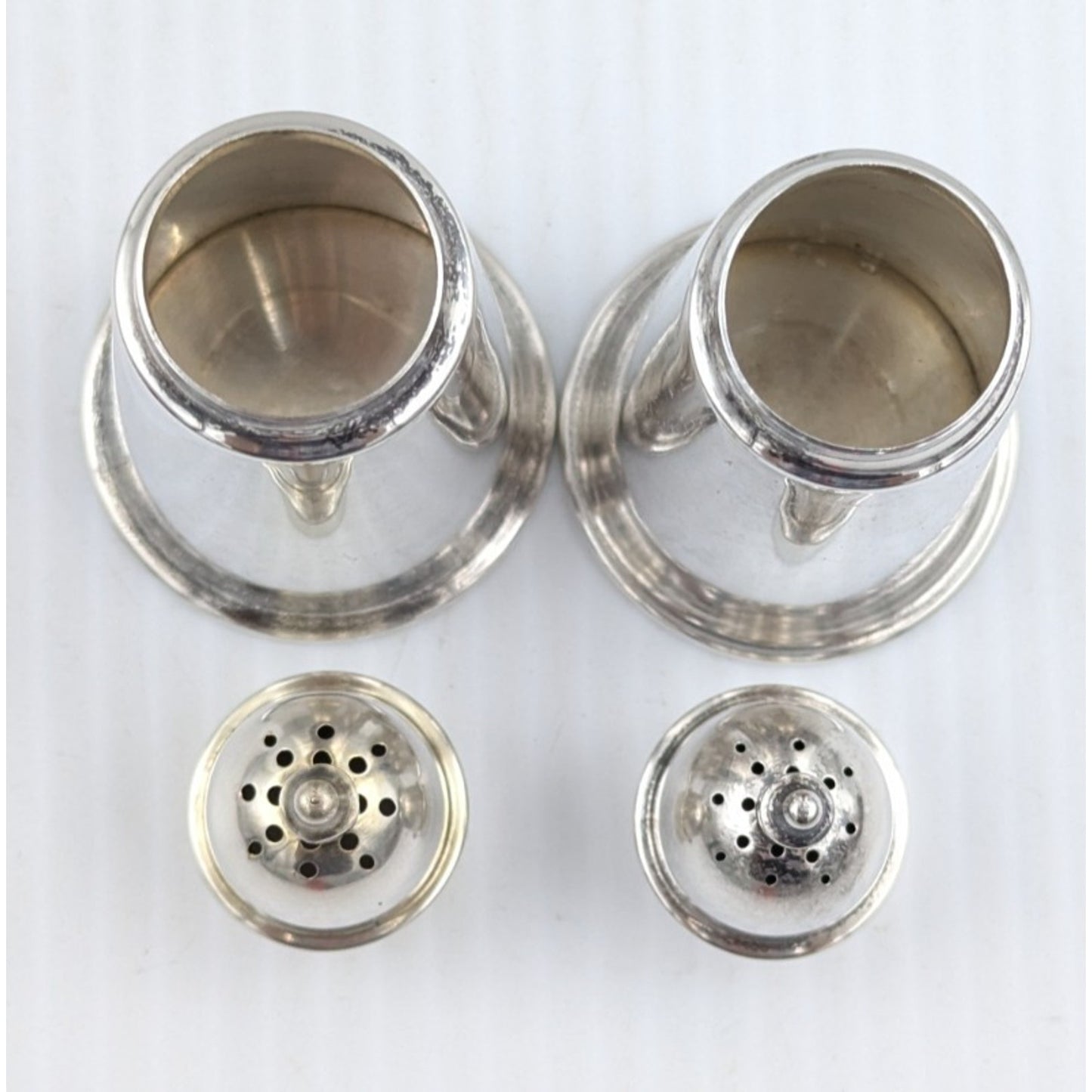 Wallace Sterling Silver Salt and Pepper Shaker Set 82g Sterling Shakers 124
