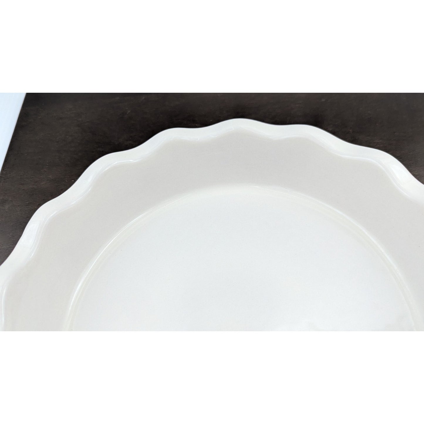 Frankoma Pottery Round Pie Plate Dish Scalloped Edge Colorworks Bone White CA381