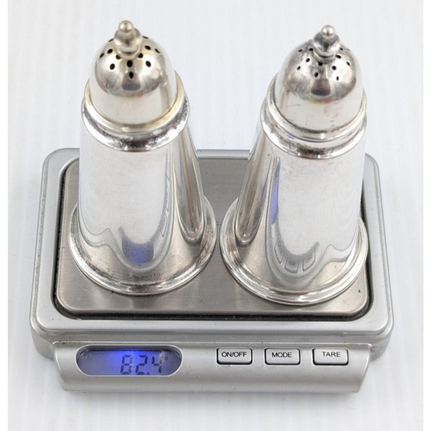 Wallace Sterling Silver Salt and Pepper Shaker Set 82g Sterling Shakers 124