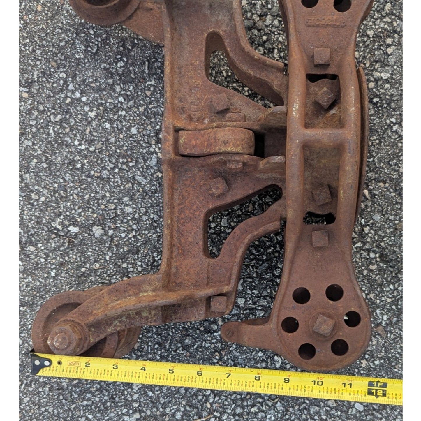 Antique Unloader Hay Trolley Carrier Cast Iron Pulley As Is Not Working
