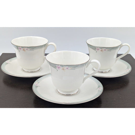 3 Royal Doulton Sophistication Vogue Collection Tea Cup and Saucer Set England