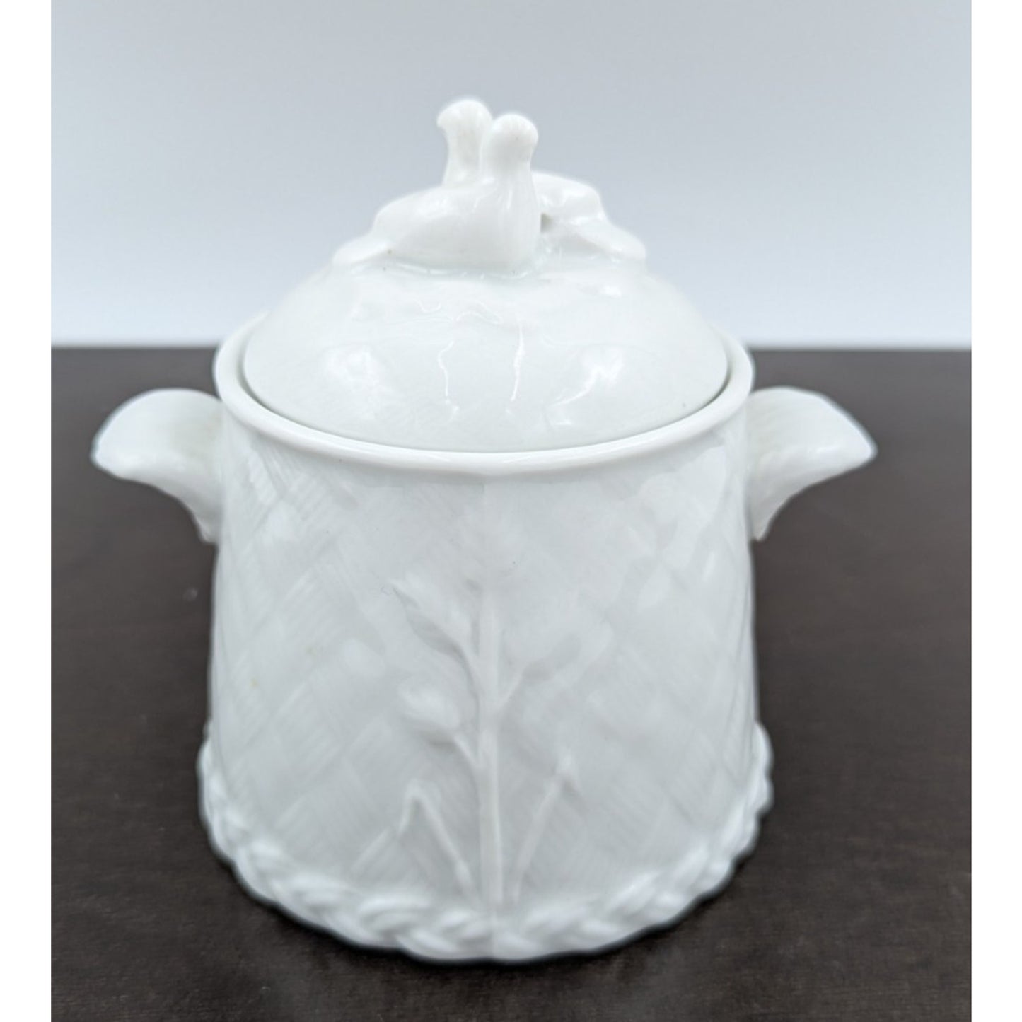 Royal Worcester Gourmet Oven China Embossed White Sugar Bowl w Lid Birds England