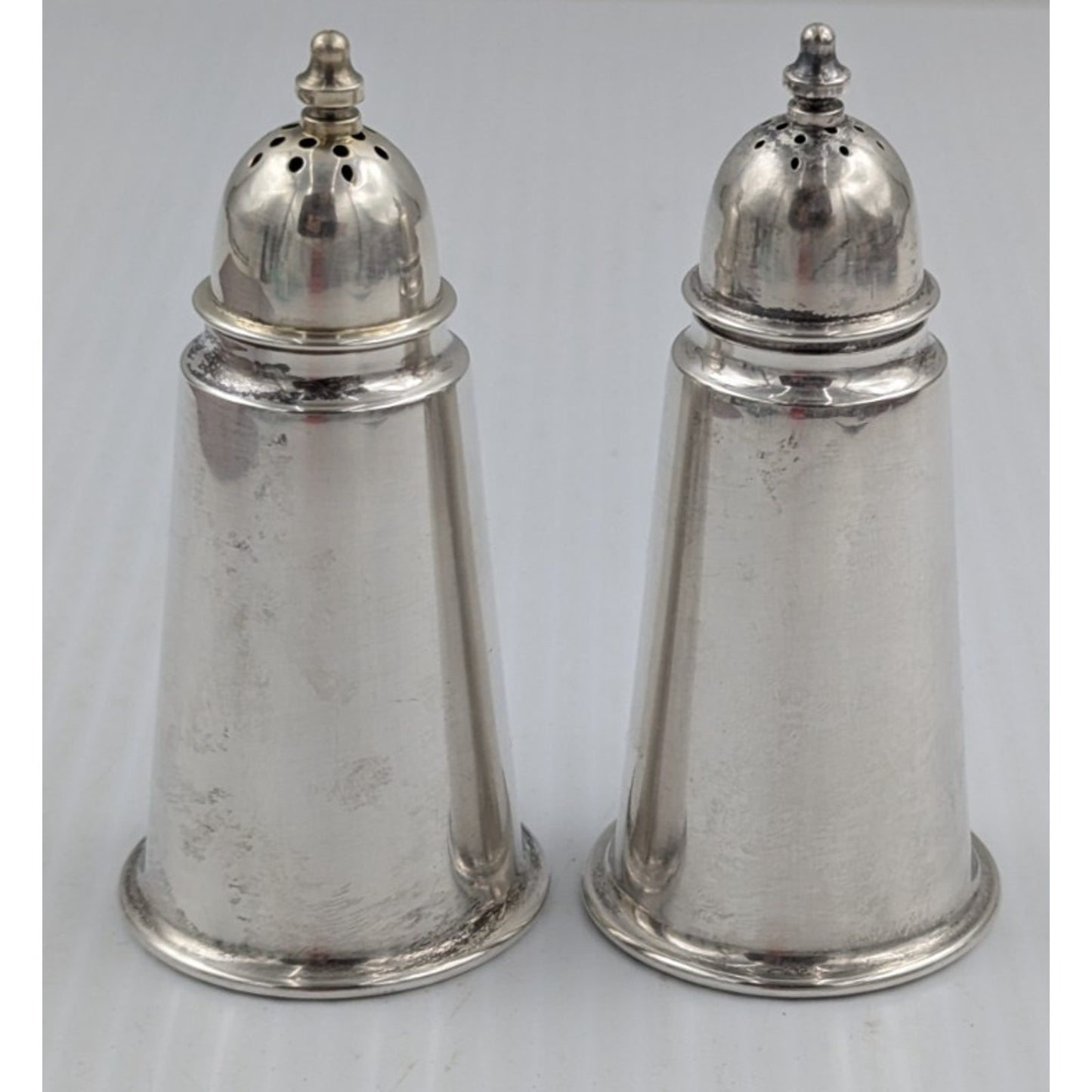 Wallace Sterling Silver Salt and Pepper Shaker Set 82g Sterling Shakers 124