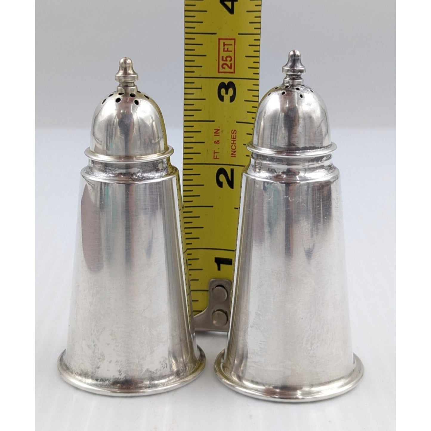 Wallace Sterling Silver Salt and Pepper Shaker Set 82g Sterling Shakers 124