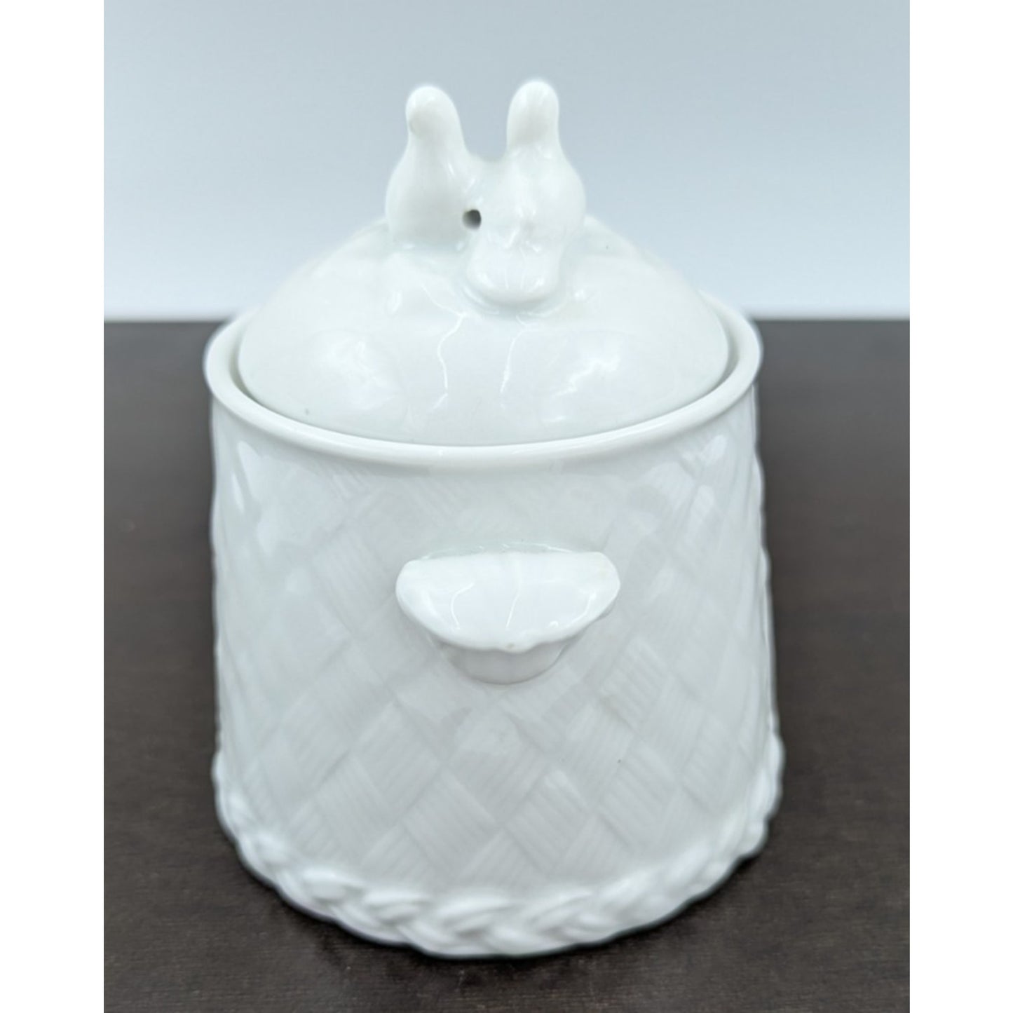 Royal Worcester Gourmet Oven China Embossed White Sugar Bowl w Lid Birds England