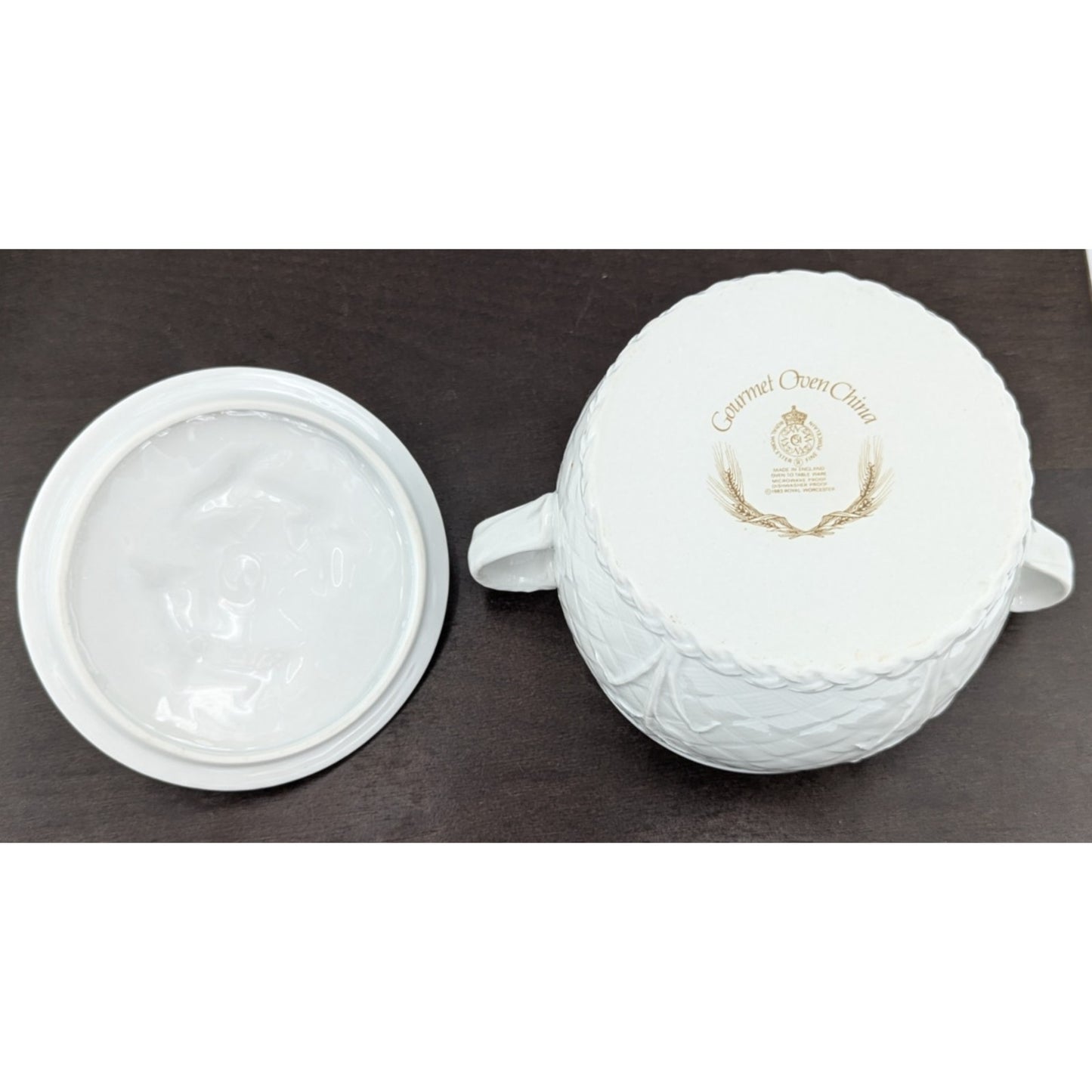 Royal Worcester Gourmet Oven Embossed White Bean Pot Crock w/ Lid Birds England