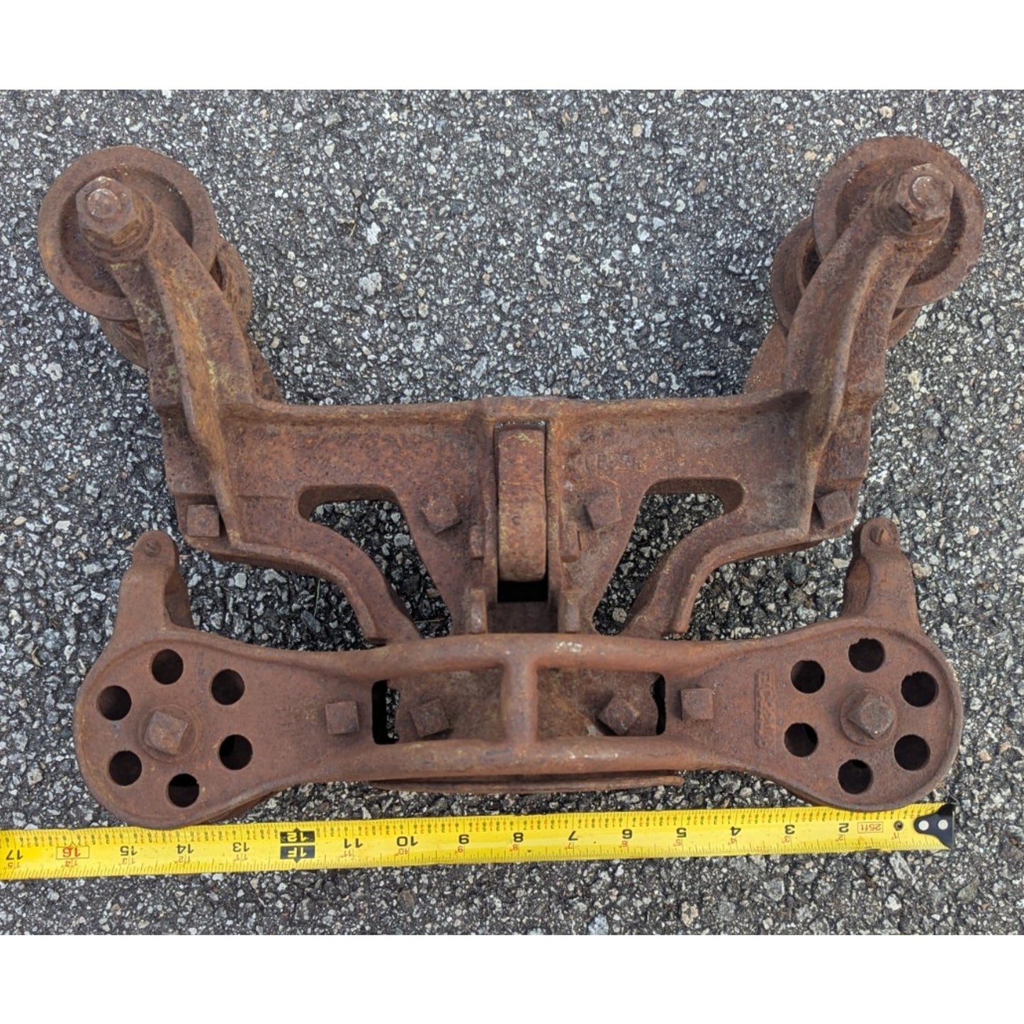 Antique Unloader Hay Trolley Carrier Cast Iron Pulley As Is Not Working