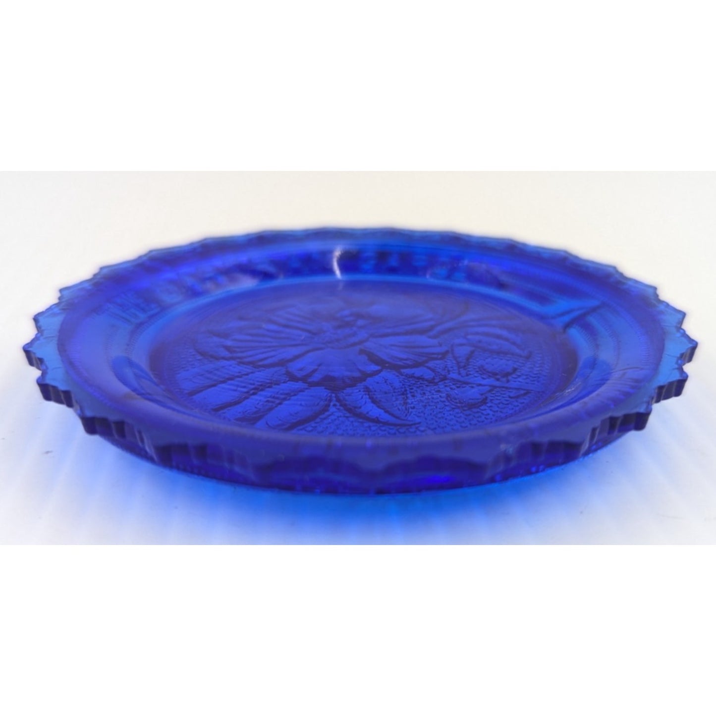 The Bartram Garden Philadelphia Glass Window Decor Pairpoint Cup Plate Blue