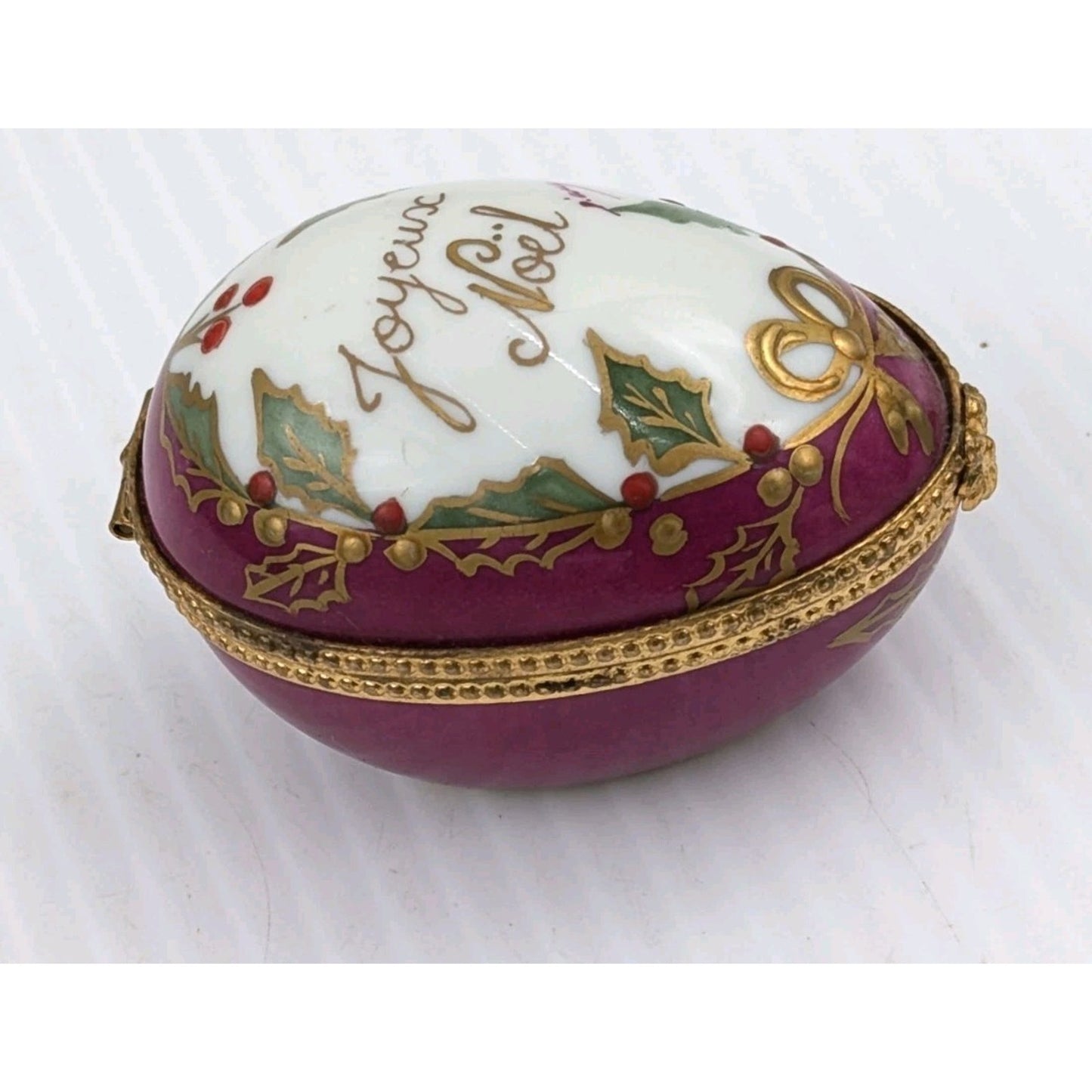Limoges Joyeux Noel Christmas Trinket Box Egg Hand Painted Holly France 2.5"