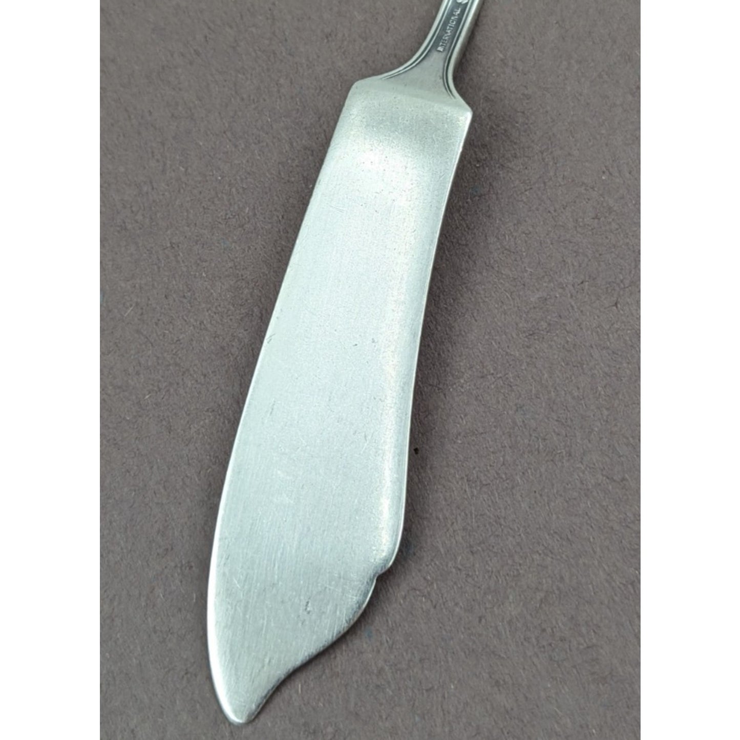 Wedgwood by International Sterling Silver Master Butter Knife 7 1/4" Long 33g