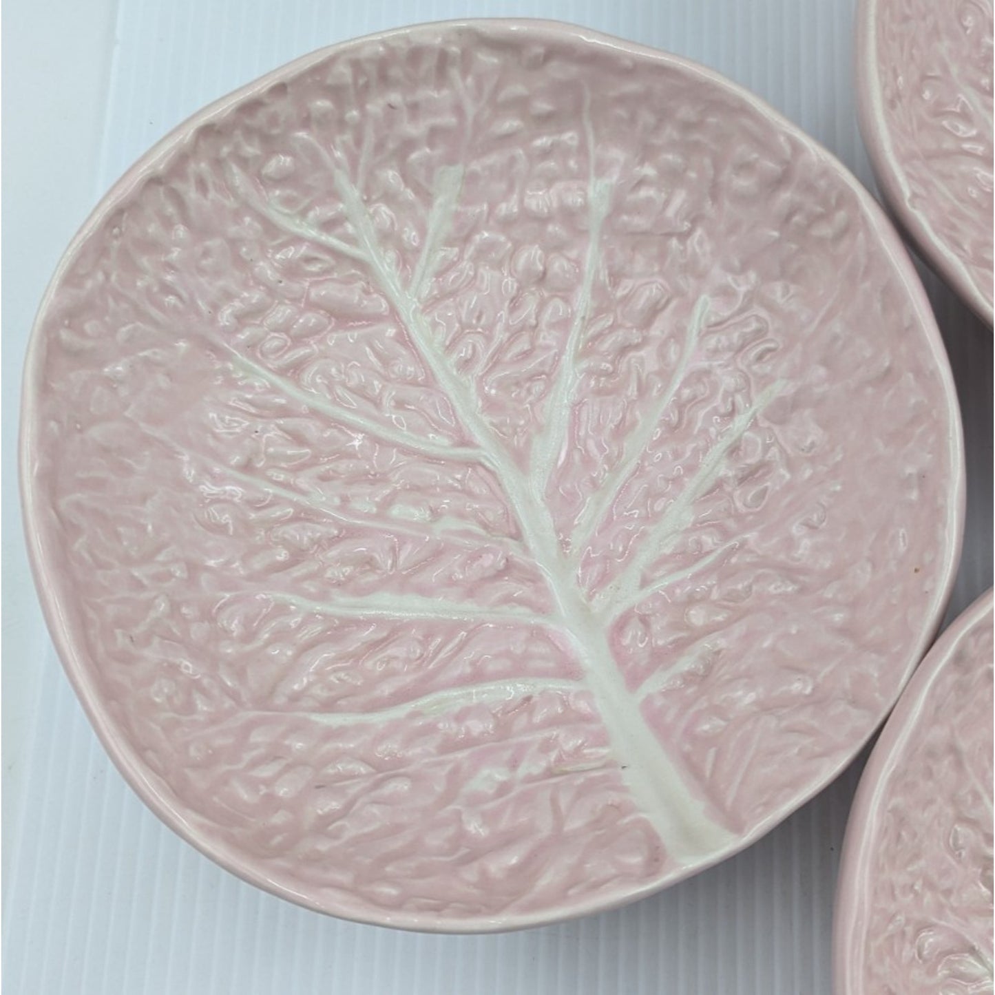 Pink Majolica Cabbage Leaf Soup Pasta Bowl Set of 4 Bowls 8" JF 512 Portugal