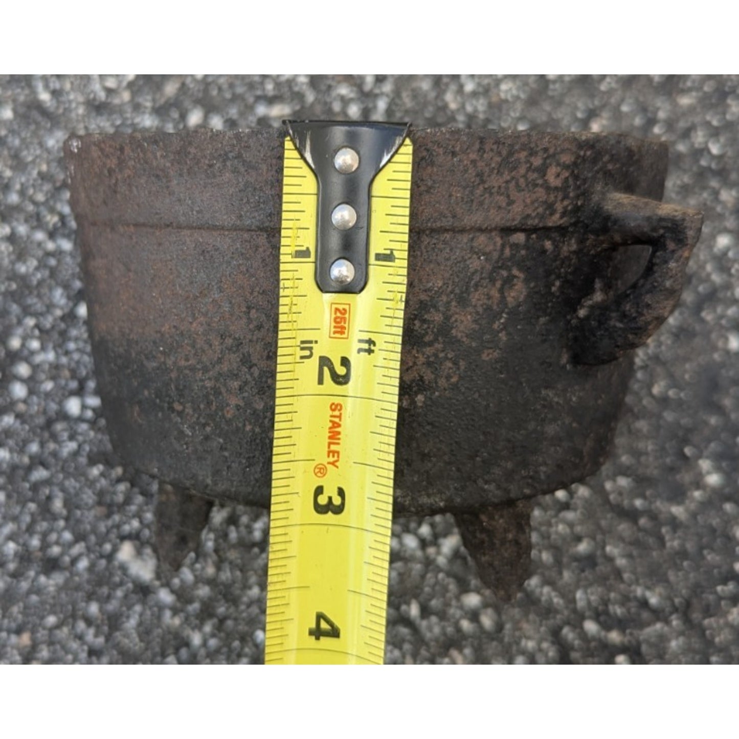 Antique Cast Iron Bean Pot Gypsy Kettle 3 Leg Cowboy Cauldron Gate Mark No Lid