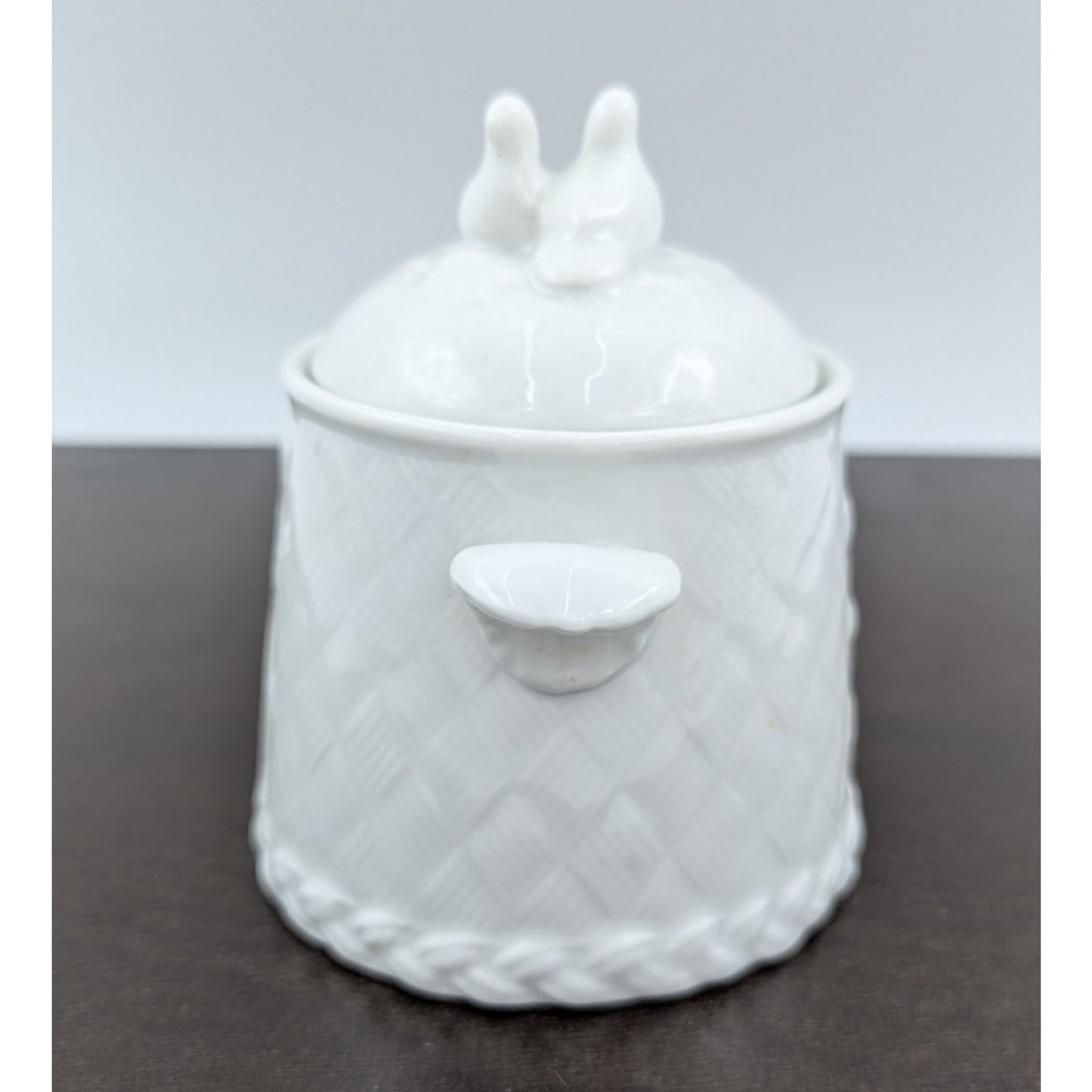 Royal Worcester Gourmet Oven China Embossed White Sugar Bowl w Lid Birds England