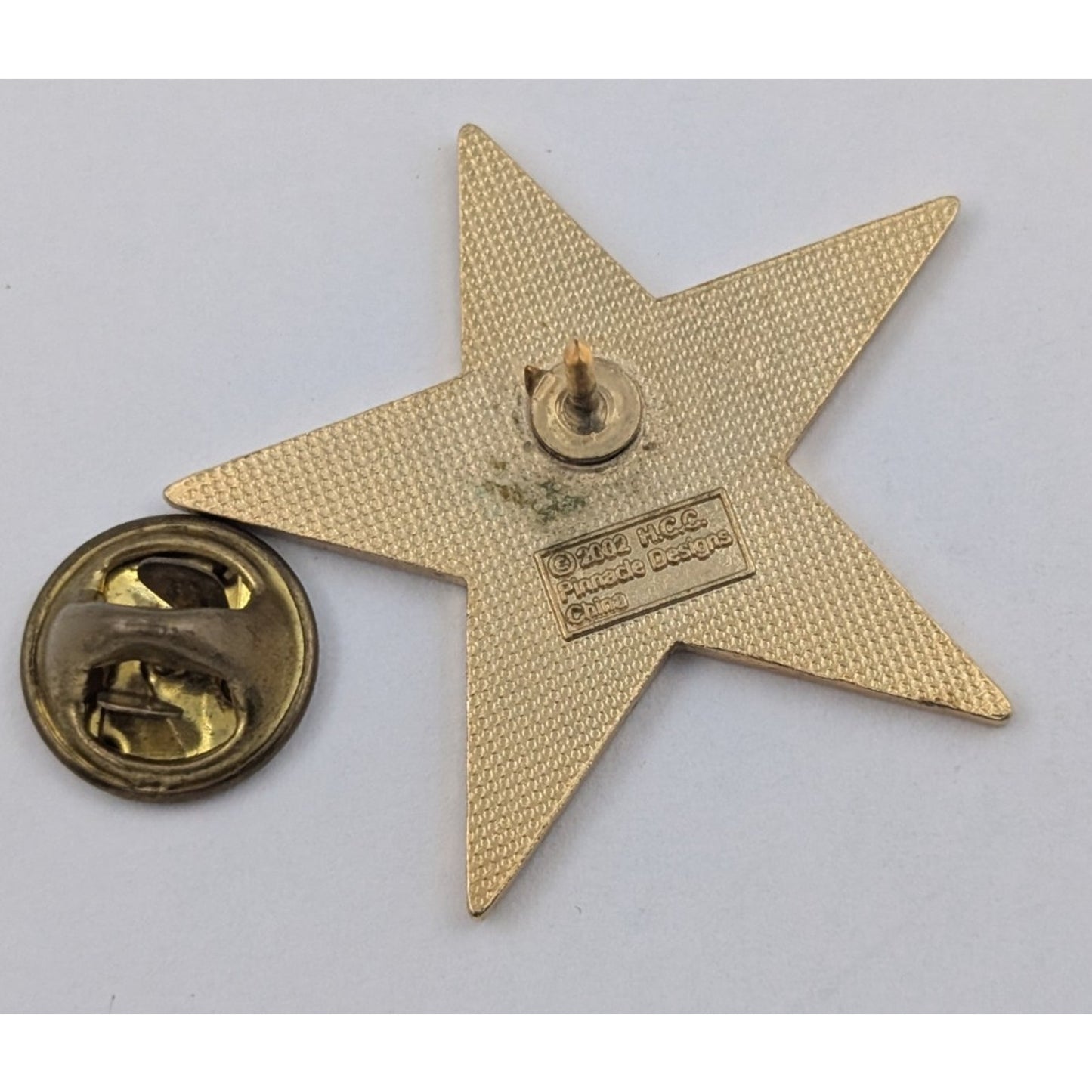 Hollywood Walk Of Fame Star Pin Black Glittery Gold 2002 HCC Pinnacle Lapel Pin